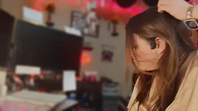 Snapshot of spunlikecottoncandy chatting on 01-08-25, 07:13 spunlikecottoncandy online show from 01-08-25, 07:13