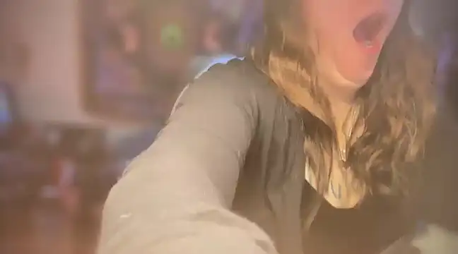 Snapshot of spunlikecottoncandy chatting on 02-17-25, 02:04 spunlikecottoncandy online show from 02-17-25, 02:04