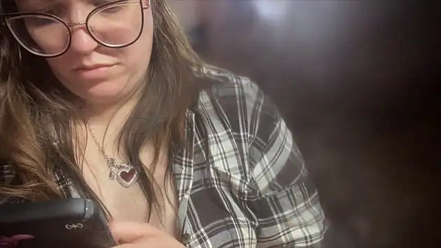 Snapshot of spunlikecottoncandy chatting on 02-19-25, 08:10 spunlikecottoncandy online show from 02-19-25, 08:10