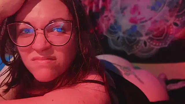 Snapshot of spunlikecottoncandy chatting on 10-07-25, 08:00 spunlikecottoncandy online show from 10-07-25, 08:00