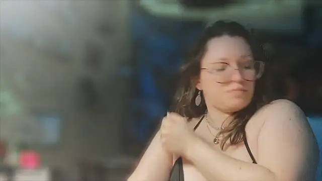 Snapshot of spunlikecottoncandy chatting on 10-14-25, 05:58 spunlikecottoncandy online show from 10-14-25, 05:58