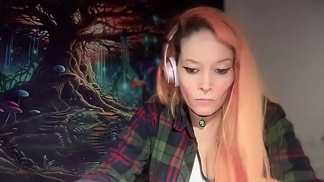 Snapshot of FRRANNKIE chatting on 01-17-26, 08:56 FRRANNKIE online show from 01-17-26, 08:56