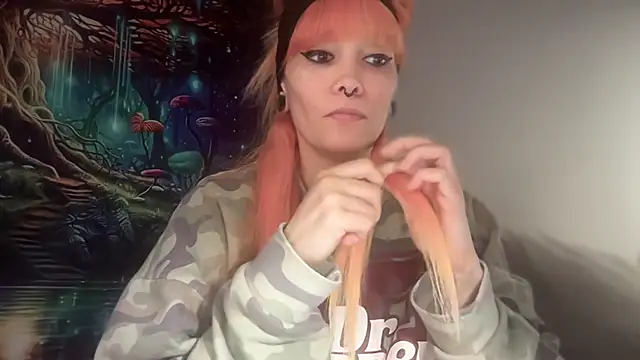 Snapshot of FRRANNKIE chatting on 02-01-26, 12:59 FRRANNKIE online show from 02-01-26, 12:59