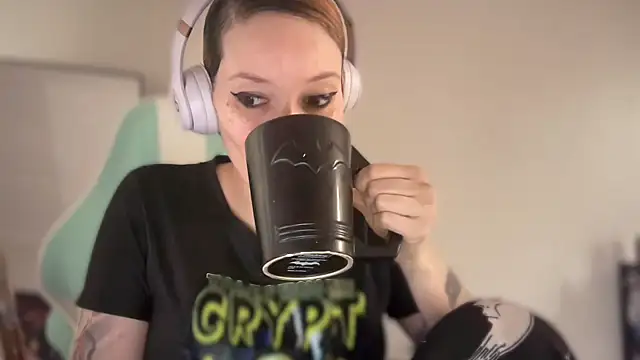 Snapshot of FRRANNKIE chatting on 02-10-26, 08:02 FRRANNKIE online show from 02-10-26, 08:02