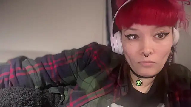 Snapshot of FRRANNKIE chatting on 07-18-26, 10:52 FRRANNKIE online show from 07-18-26, 10:52