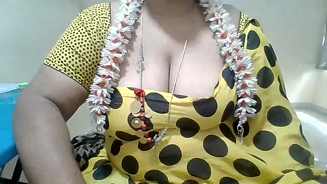 Snapshot of archanatelugu9 chatting on 05-15-26, 05:14 archanatelugu9 online show from 05-15-26, 05:14