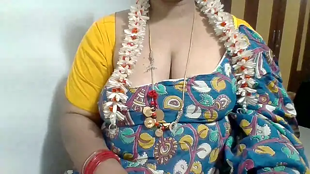 Snapshot of archanatelugu9 chatting on 05-20-26, 12:06 archanatelugu9 online show from 05-20-26, 12:06