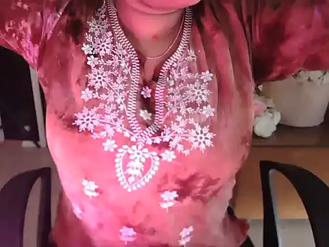 shivi moto online show from 09-25-25, 05:22