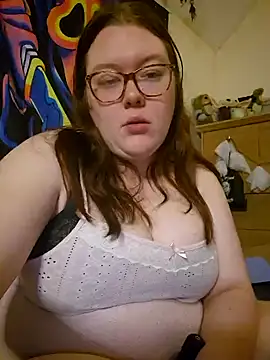 Sexycurvyemilyy online show from 12-02-24, 10:34