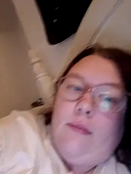 Sexycurvyemilyy online show from 11-27-25, 01:18