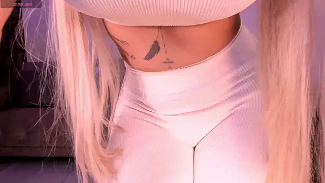 SophiePalmer online show from 03-09-25, 01:48