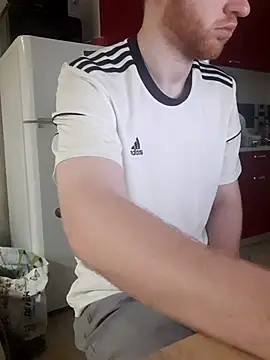 Snapshot of FillipsonDon chatting on 11-08-25, 11:47 FillipsonDon online show from 11-08-25, 11:47