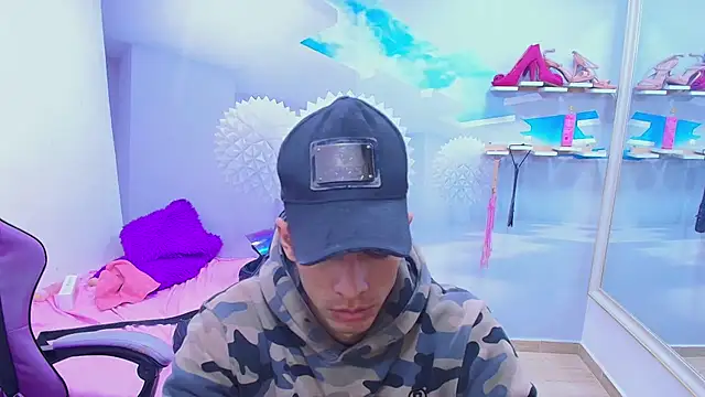 Snapshot of DEIBY_BABY chatting on 08-01-26, 01:05 DEIBY BABY online show from 08-01-26, 01:05