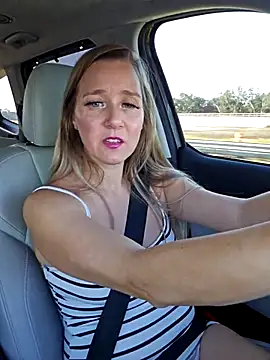 SkyelarSommer online show from 11-10-25, 02:49