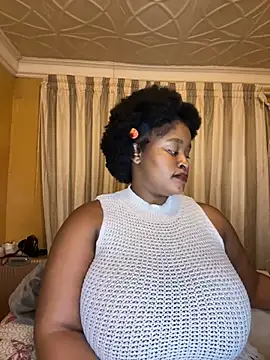 Snapshot of KnockoutBestie chatting on 03-16-26, 07:18 KnockoutBestie online show from 03-16-26, 07:18