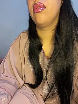 Snapshot of Mayacrayzi chatting on 09-11-25, 10:26 Mayacrayzi online show from 09-11-25, 10:26