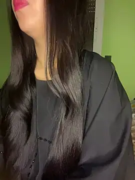 Snapshot of Mayacrayzi chatting on 02-03-26, 11:37 Mayacrayzi online show from 02-03-26, 11:37