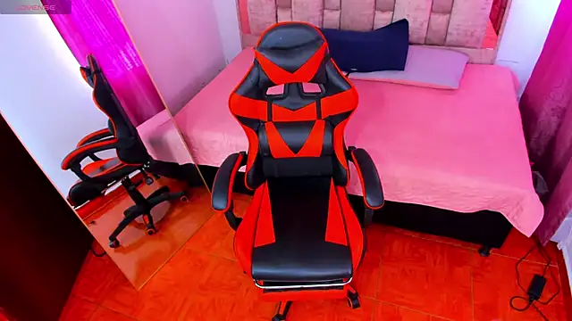 Rick n Summer online show from 11-18-25, 12:42