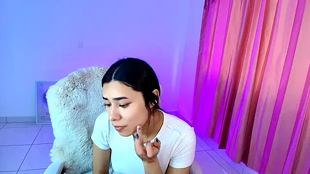 Snapshot of AmyOlimpo chatting on 02-18-26, 08:38 AmyOlimpo online show from 02-18-26, 08:38