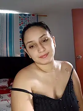 Snapshot of Angeelus2 chatting on 12-15-24, 08:36 Angeelus2 online show from 12-15-24, 08:36