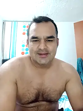 Snapshot of Angeelus2 chatting on 01-17-25, 01:57 Angeelus2 online show from 01-17-25, 01:57