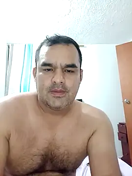 Snapshot of Angeelus2 chatting on 02-11-25, 10:28 Angeelus2 online show from 02-11-25, 10:28