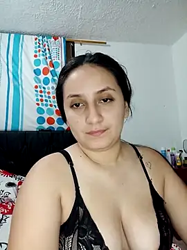 Snapshot of Angeelus2 chatting on 03-23-25, 03:21 Angeelus2 online show from 03-23-25, 03:21