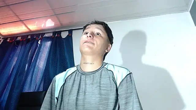 Snapshot of Tamarahryan chatting on 09-19-25, 02:07 Tamarahryan online show from 09-19-25, 02:07