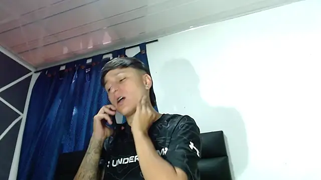 Snapshot of Tamarahryan chatting on 10-07-25, 01:19 Tamarahryan online show from 10-07-25, 01:19