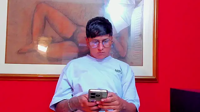 Tamarahryan online show from 04-15-26, 04:25