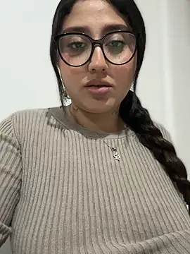 croftsmila online show from 02-05-25, 04:37