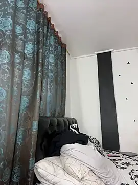 croftsmila online show from 02-19-26, 10:39