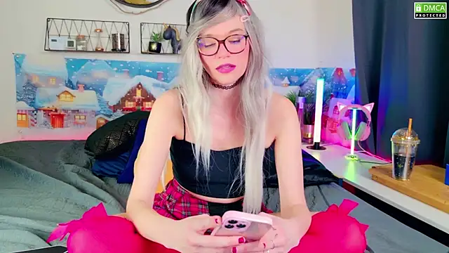 Kittychatte online show from 12-28-24, 10:47