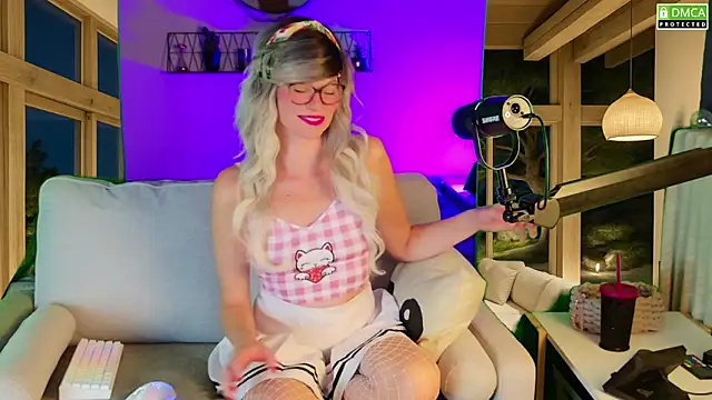 Kittychatte online show from 09-08-25, 07:46