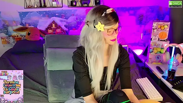 Snapshot of Kittychatte chatting on 01-11-26, 11:26 Kittychatte online show from 01-11-26, 11:26