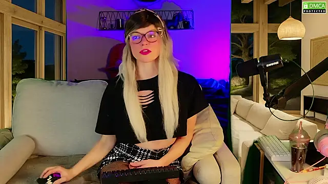 Snapshot of Kittychatte chatting on 03-03-26, 09:21 Kittychatte online show from 03-03-26, 09:21