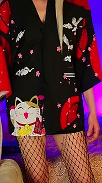 Snapshot of Kittychatte chatting on 05-10-26, 12:43 Kittychatte online show from 05-10-26, 12:43