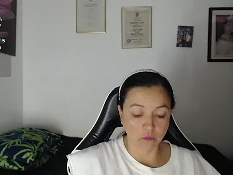 katty lorens online show from 06-07-26, 01:54