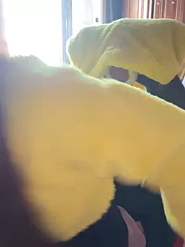 LaPetitechienne1 online show from 01-20-25, 08:19