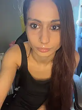 LaPetitechienne1 online show from 01-21-25, 08:19