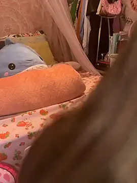 LaPetitechienne1 online show from 02-19-25, 03:27