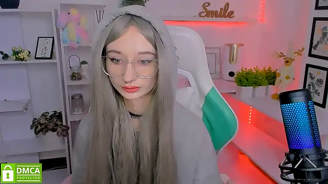 Katia Kim online show from 02-15-25, 06:33