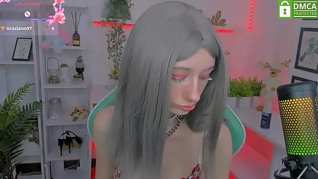 Katia Kim online show from 03-05-25, 12:33