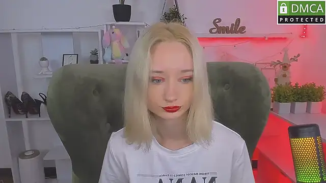 Katia Kim online show from 10-10-25, 05:28