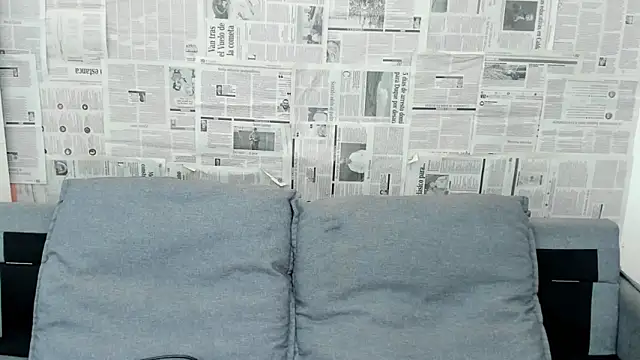 Snapshot of Mhelanny2 chatting on 01-19-25, 02:38 Mhelanny2 online show from 01-19-25, 02:38