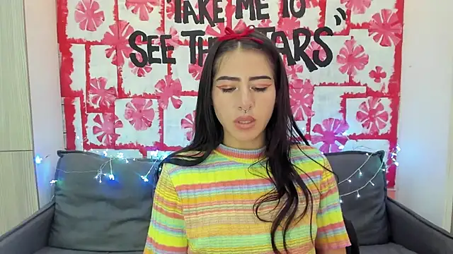 Snapshot of Mhelanny2 chatting on 02-06-25, 11:48 Mhelanny2 online show from 02-06-25, 11:48