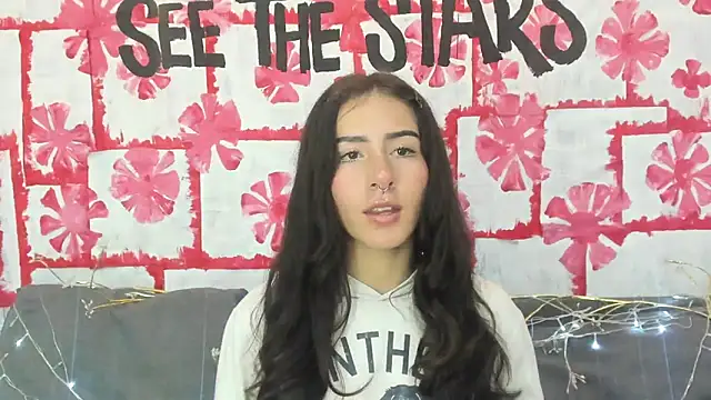 Snapshot of Mhelanny2 chatting on 02-10-25, 02:19 Mhelanny2 online show from 02-10-25, 02:19