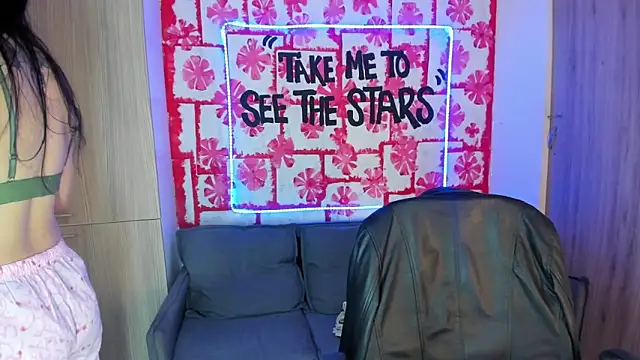 Snapshot of Mhelanny2 chatting on 02-27-25, 11:26 Mhelanny2 online show from 02-27-25, 11:26