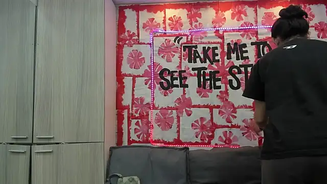 Snapshot of Mhelanny2 chatting on 03-07-25, 05:40 Mhelanny2 online show from 03-07-25, 05:40