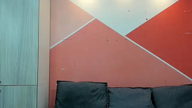 Snapshot of Mhelanny2 chatting on 09-27-25, 05:51 Mhelanny2 online show from 09-27-25, 05:51